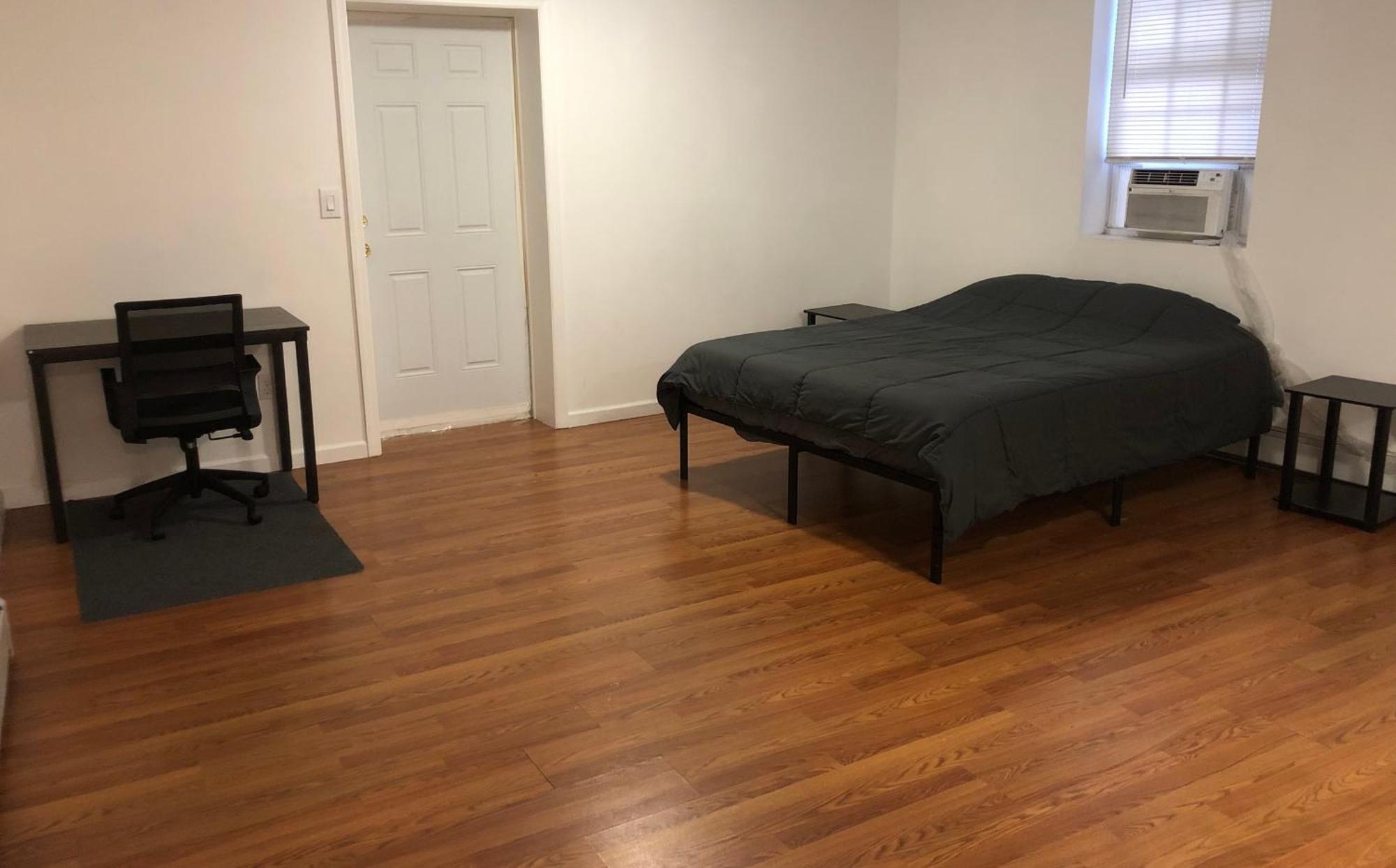 Large And Private Sleep Up To 8 People Comfortably With Direct Nyc Manhattan Train Only 5 Minute Walk Away Appartamento Elizabeth