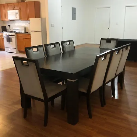 Large And Private Apartment Can Sleep Up To 8 People Comfortably With Direct Nyc Manhattan Train Only 5 Minute Walk Away Elizabeth Exterior photo